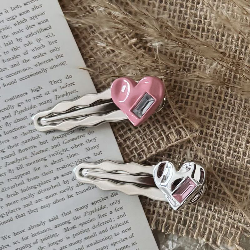 Fermagli per capelli laterali dolci e freschi a forma di cuore in argento, stile coreano di alta moda per ragazze_voghion.com