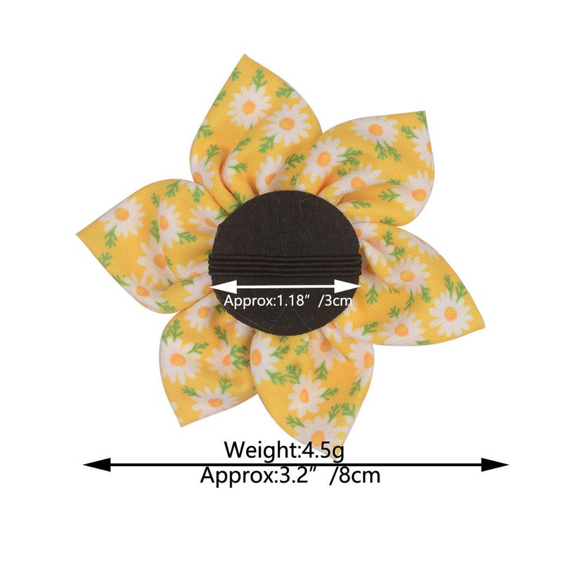 Classico accessorio per collare per cani e gatti cucito a mano con motivo floreale a sei petali, con bottone staccabile e fiore_voghion.com