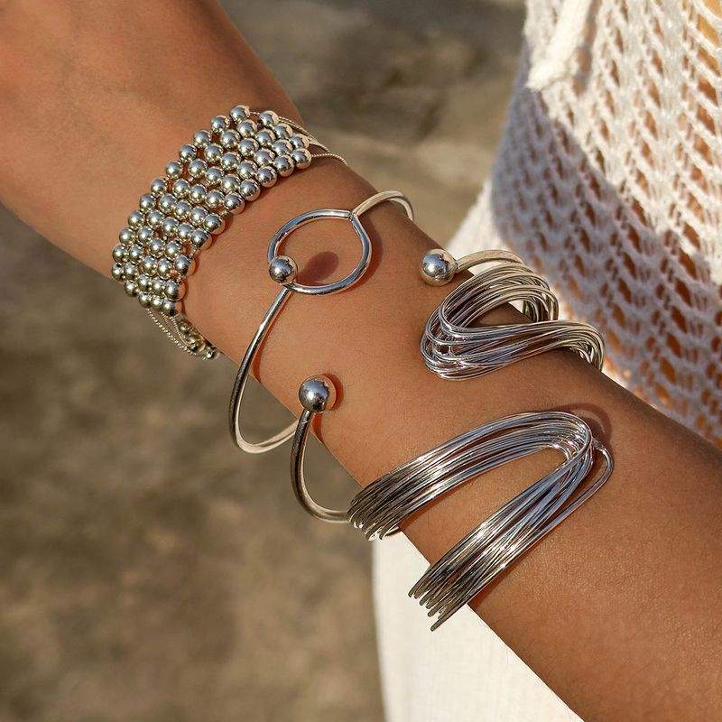 High-End Geometric Pleated Metal Light New Fashion Small Multi-Layer Stacking Bracelet For Women_voghion.com