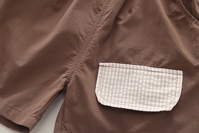 Camisa colorida de verão 2024 para meninos, manga curta, shorts casuais para bebês, conjunto de três peças da moda_voghion.com