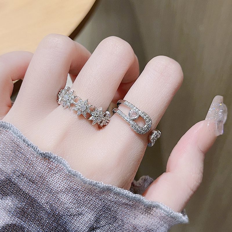 Super cooler und personalisierter Internet-Promi-Stil, leichter Luxus-Ring mit Diamantbesatz aus der Zirkon-Serie, Nischendesign,_voghion.com