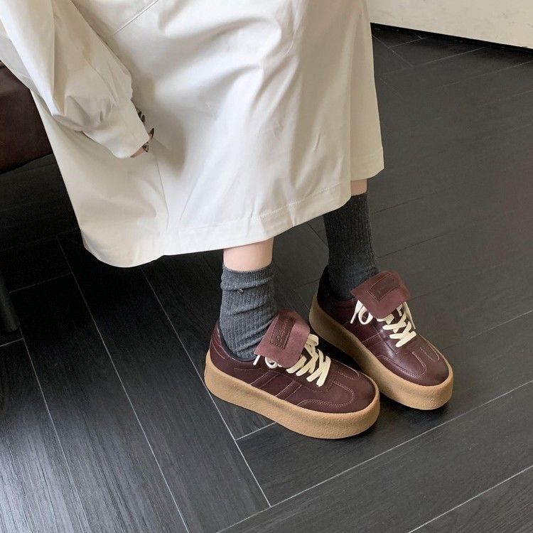 Forrest Gump Sneakers für Damen 2024 Neue Frühjahrs- und Herbstsaison Board Casual Dicke Sohlen Weiches Leder Weiß Runde Zehe_voghion.com