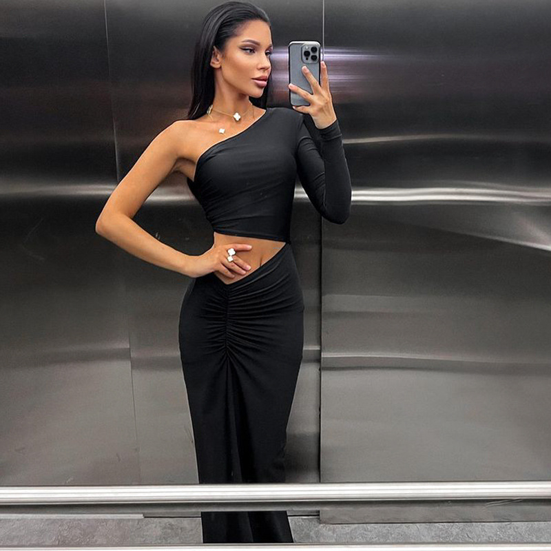 women's fashion and sexy slanted shoulder single-sleeve pleated waist-revealing slit mid-length women's dress_voghion.com