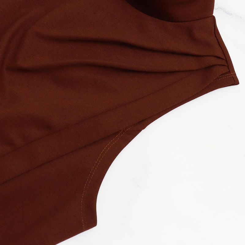 Naiste ümara kaelusega varrukateta õmmeldud kleit paeltega ühevärviline pendelränne kaheosaline seelik midiseelik_voghion.com