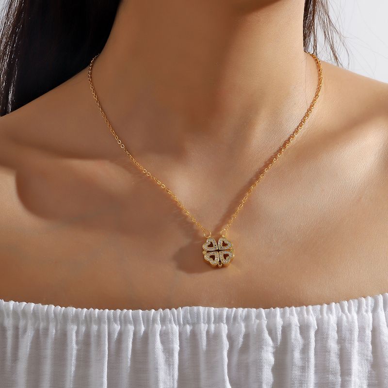 Compact Four-leaf Clover Fashion Magnetic Folding Heart Necklace Copper Micro-inlaid Electroplated Gold 4 Hearts_voghion.com