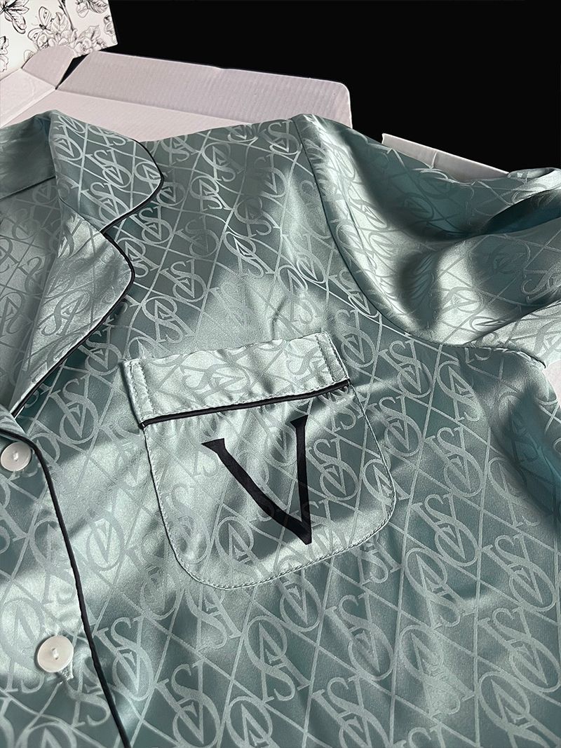 Roupa íntima e pijamas Pijama feminino estilo estampado em V, manga longa de seda, primavera e outono, roupa para casa pode ser usada ao ar livre_voghion.com