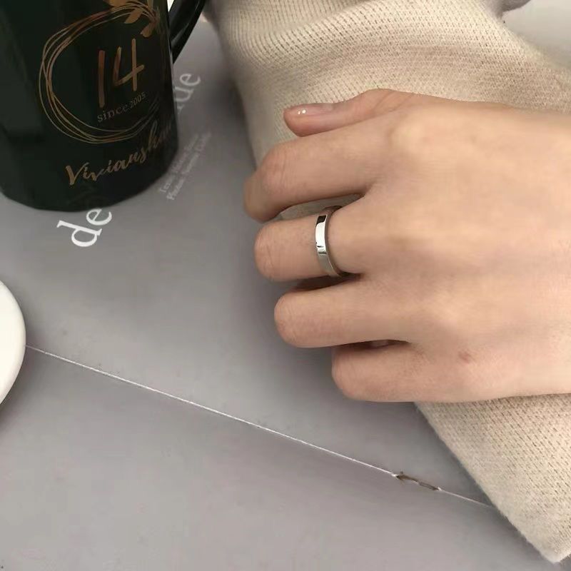 Non-Fading Personality Self-Discipline Titanium Steel Men's Plain Band Women's Minimalist Style Simple Niche Couple_voghion.com