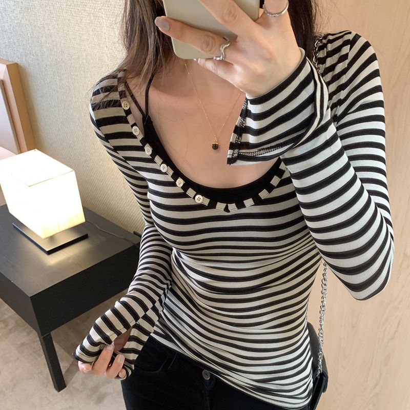 Designtes, ausgestelltes, gestreiftes T-Shirt mit V-Ausschnitt und langen Ärmeln für Damen, neuer Herbststil, taillenbetonende, schlankmachende Innenschicht_voghion.com