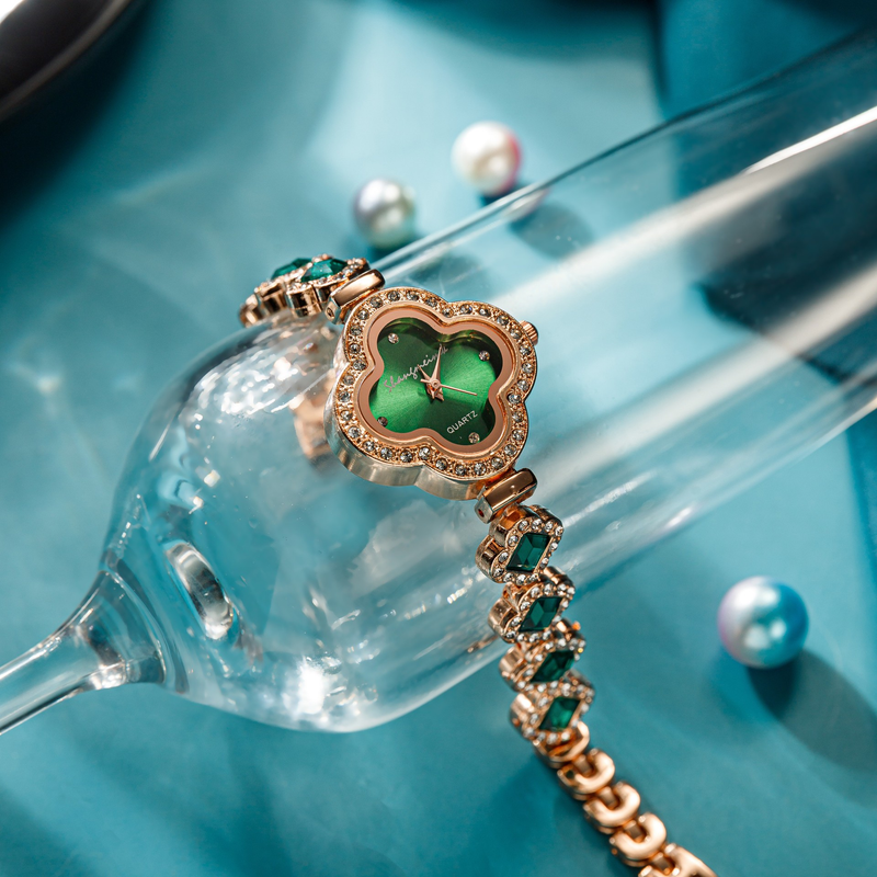 alloy Live broadcast four leaf clover fashion decoration bracelet quartz green women's watch_voghion.com