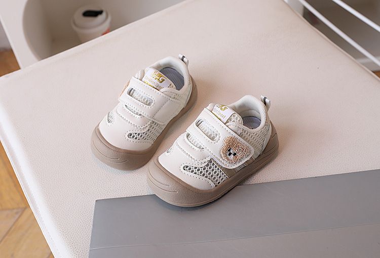 Zapatos para bebés y niños pequeños, novedad de verano 2025, de malla simple, transpirables, con punta cerrada, para niños, con diseño transfronterizo._voghion.com