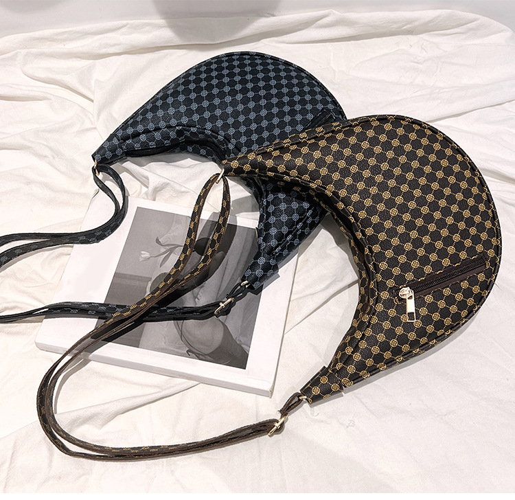 2023 New Sweet Versatile Underarm Bag Women's Bag Small Design Shoulder Bag Korean Underarm Bag Student Bag_voghion.com
