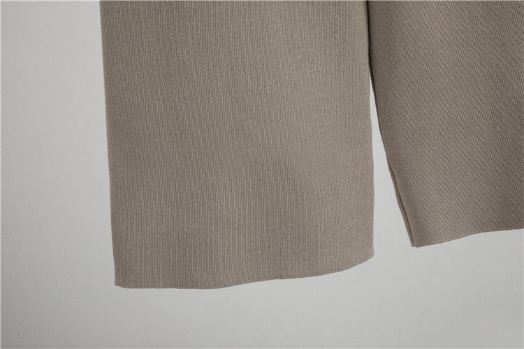 Completo elegante con cardigan in maglia e pantaloni a gamba larga per donna - Completo casual autunnale in tre pezzi in nero, bordeaux, caffè, grigio e cammello_voghion.com