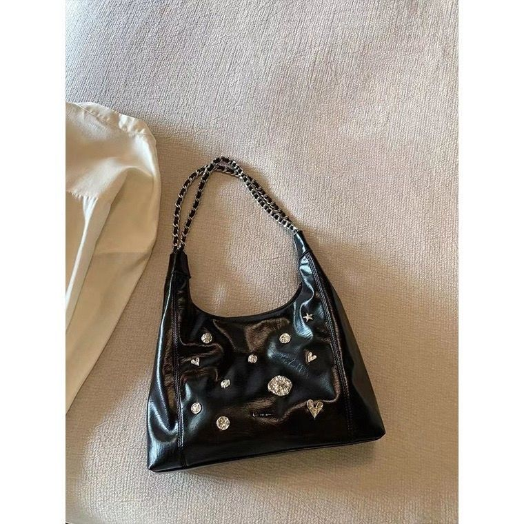 2023 Nuova borsa a tracolla versatile in uscita per pendolari Tote ad alta capacità con diamante punk di Shinjuku_voghion.com