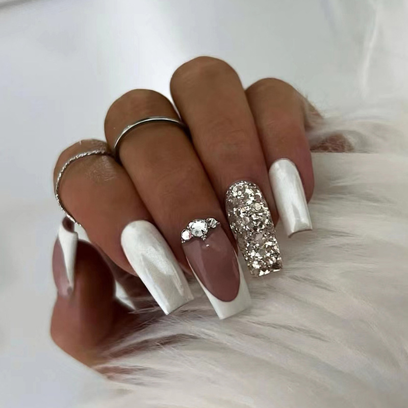 Unghie finte francesi lunghe da 24 pezzi con design con strass Sier Glitter staccabili punte per unghie finte fai-da-te Copertura completa Pres_voghion.com