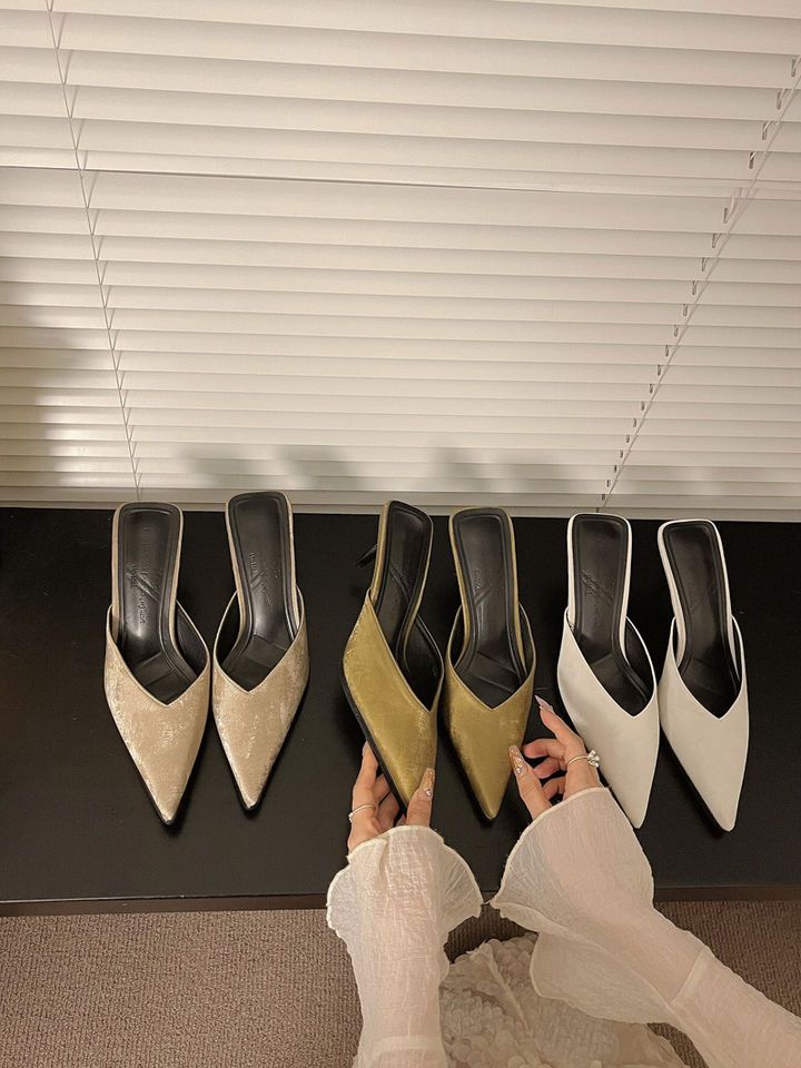 2025 Spring And Summer New Style: Slim, Pointed, Fine Heel, V-neck, Muller High Heels, Temperament Bottom, Baotou Half_voghion.com