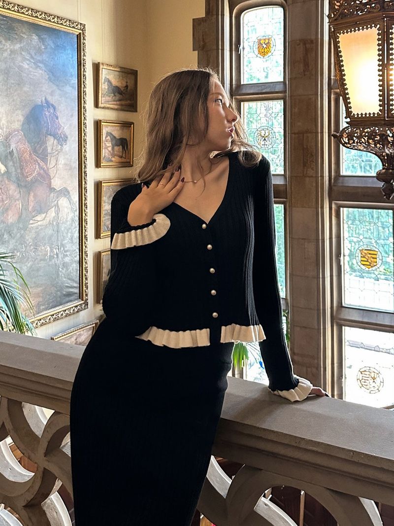 Completo da donna elegante in maglia attillata con volant, due pezzi, elegante alla francese, con orlo a balze, completo da donna autunno inverno_voghion.com