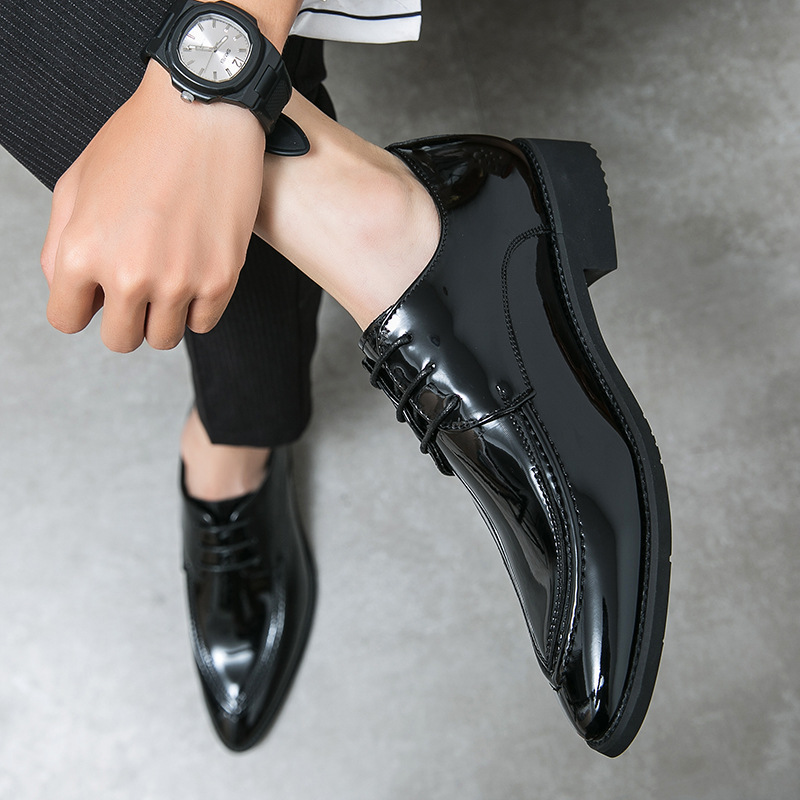 Large New Men's Barber Leather Shoes Lacquer Leather Shiny Leather Formal Dress Men's Shoes Nightclub Pointed Leather_voghion.com