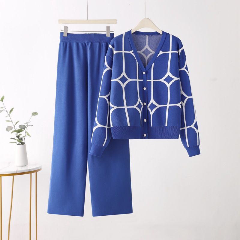 Îmbrăcăminte pentru femei toamna-iarna nou cardigan cu model de linie tricotat set din două piese, lejer, care acoperă carnea și pantaloni slim cu picior larg_voghion.com