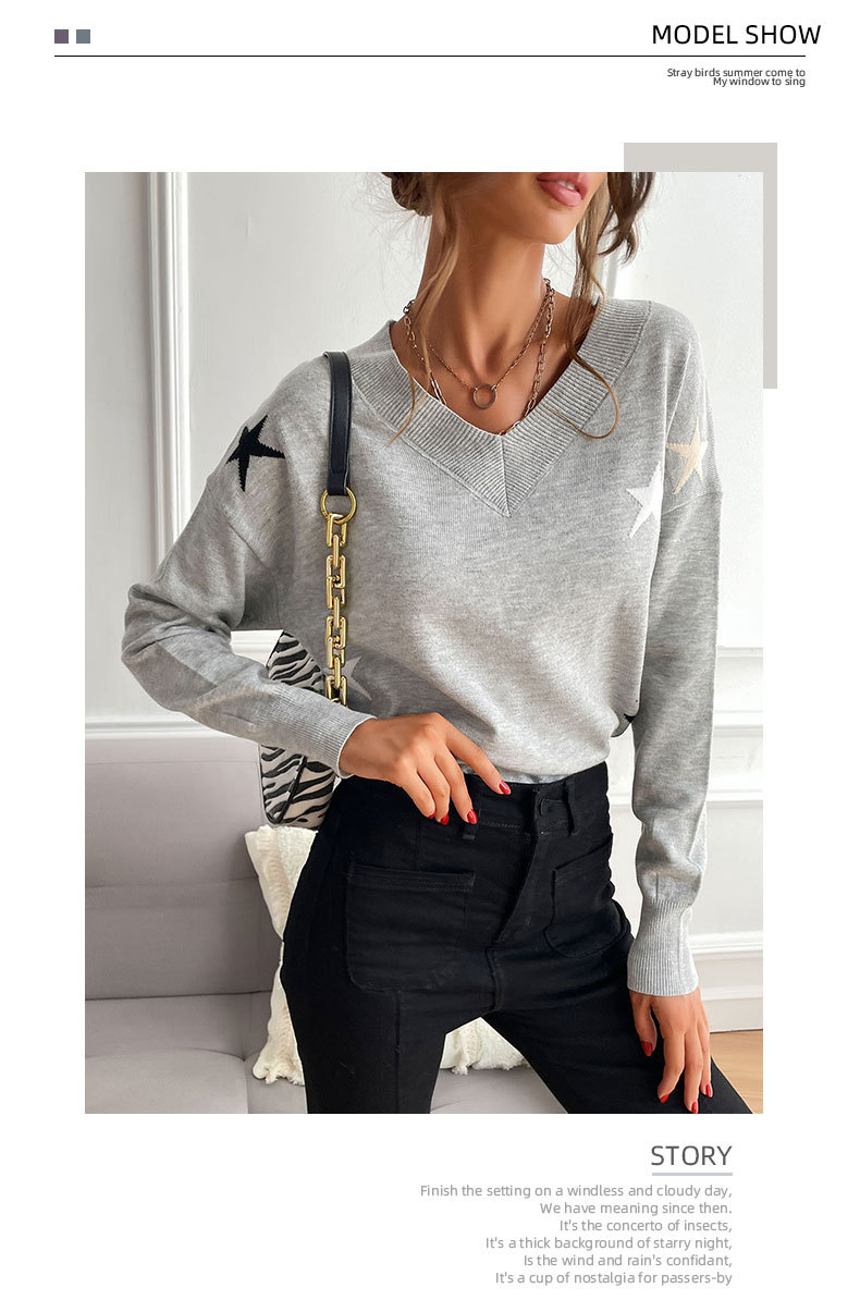 Grauer Pullover mit V-Ausschnitt und fünfzackigem Stern_voghion.com