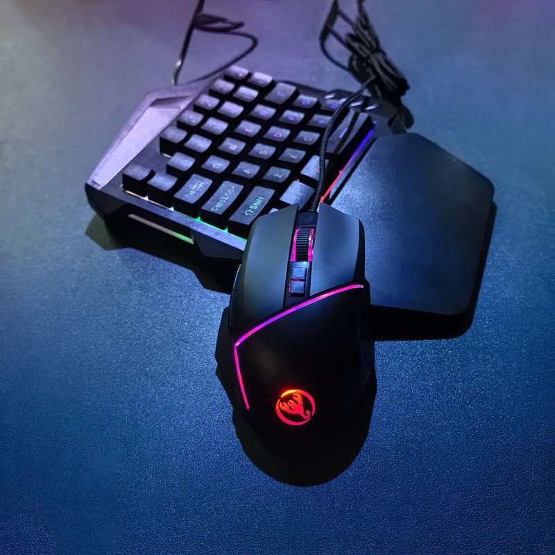 New A876RGB wired gaming mouse 12800dpi adjustable ABS material 8D macro programming matte_voghion.com