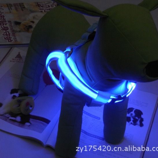 LED-beleuchtetes, blinkendes Brustgurt-Nachtlicht für Haustiere, Hundeleine-Geschirr_voghion.com