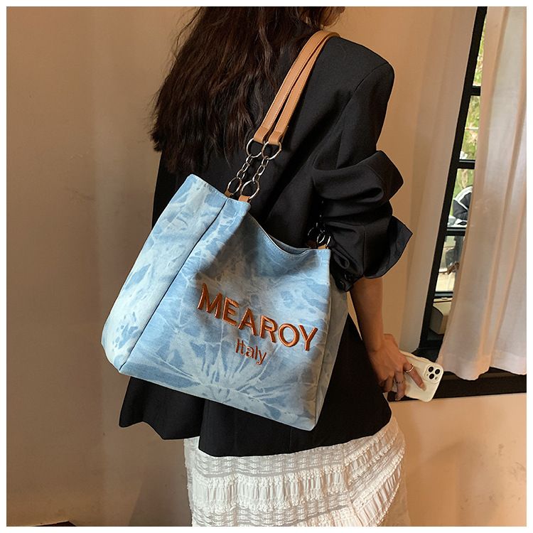 Design Denim Bag Women's Large Capacity Tote Class Commute Shoulder Tote Bag_voghion.com