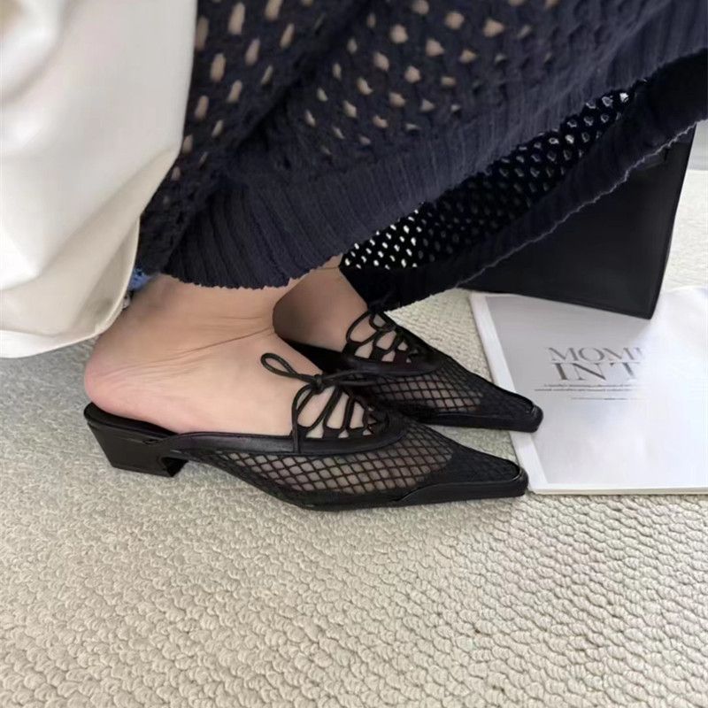 Zehenfreie, spitz zulaufende Sandalen mit Blockabsatz für Damen, Sommer 2025, französischer Stil, neuer offener Riemen, atmungsaktiv, kleiner Absatz_voghion.com