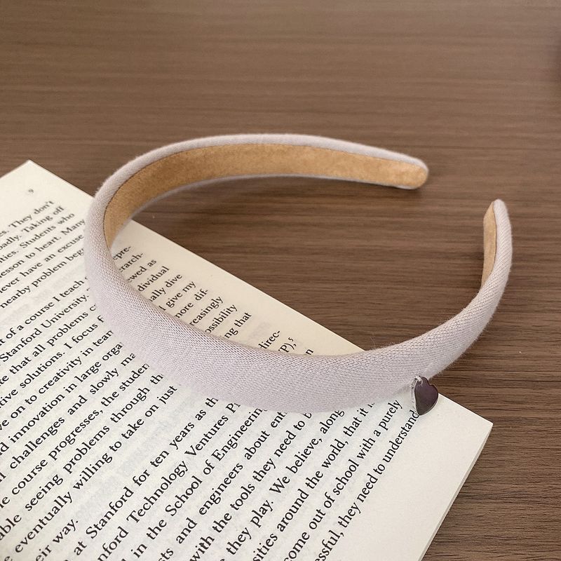 Neues, hochwertiges, gestricktes Haarband im französischen Stil mit Herzanhänger, dünnes Haarband für Frauen, Internet-Promi-Haar-Accessoire zum Waschen des Gesichts_voghion.com