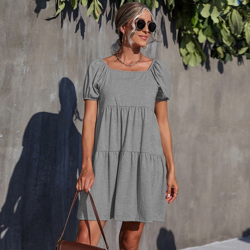 2023 Abito da donna in tinta unita nuovo stile semplice da donna Abito da temperamento con scollo quadrato lavorato a maglia da donna_voghion.com