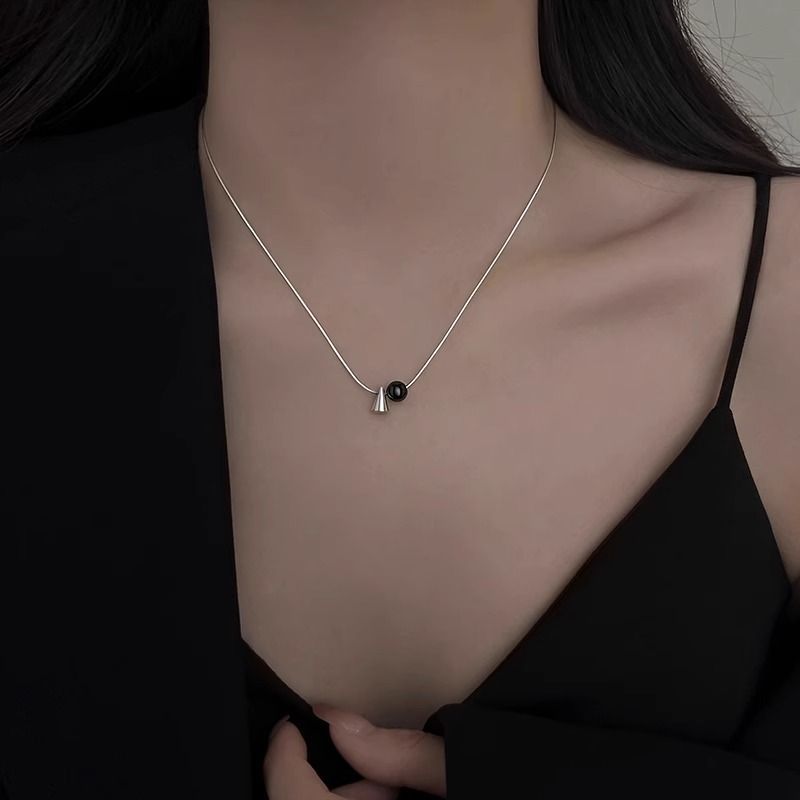 Silver And Black Round Bead Cone Necklace For Women, Ins Style, Niche Design, Clavicle Chain, Light Luxury, Elegant,_voghion.com