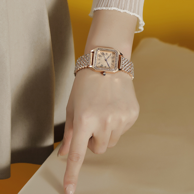 2024 High-End-Mode-Armbanduhr mit Stahlband und eingelegtem Volldiamant und römischem Muster mit Strasssteinen für Damen_voghion.com