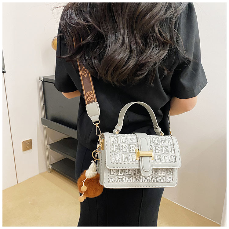Women's 2024 High Quality Single Shoulder Bag, Unique Design, Classic Small Square Bag, Versatile Daily Crossbody Bag_voghion.com