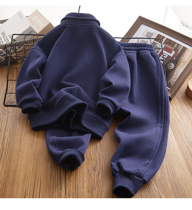 Boys Autumn and Winter New Pi Shuai Sweater and Pants Two Piece Set 2023 Middle and Big Boys Top and Pants Sports Set_voghion.com