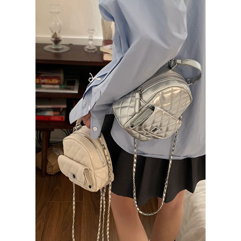 Fall/Winter New Versatile Small Backpack Travel Fashion Chain Bucket Bag For Women_voghion.com