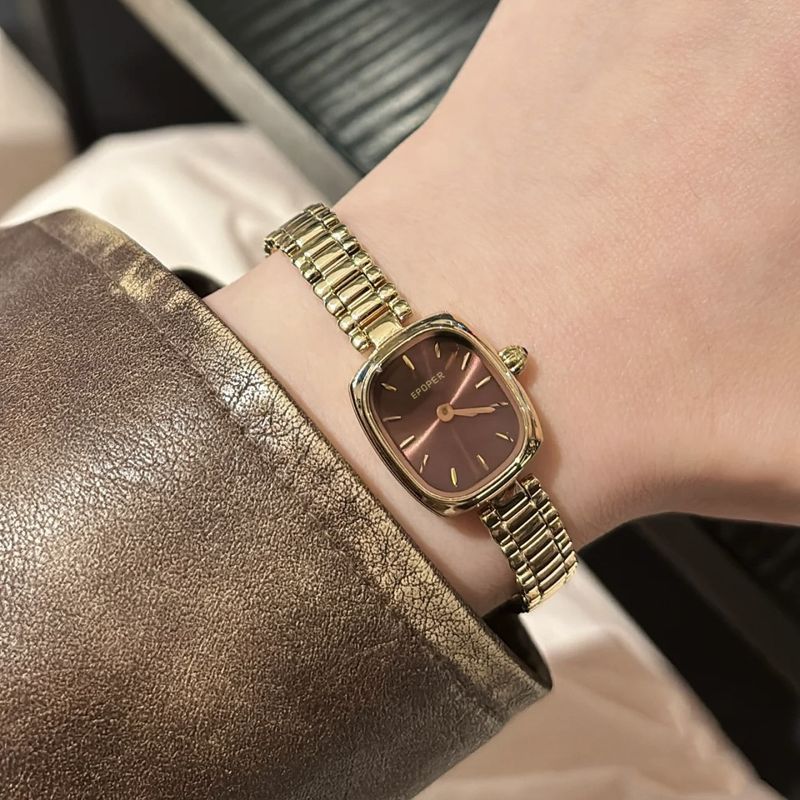 Little Gold Label Women's Light Niche Exquisite Square Watch 2024 New Small Dial Quartz Waterproof Wristwatch_voghion.com