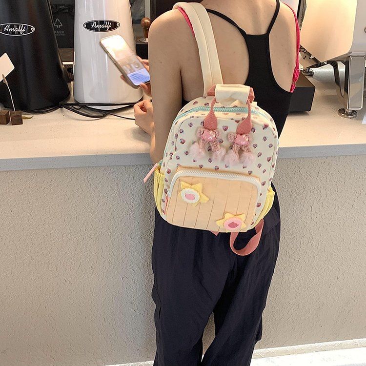 2025 Neie mëllen Dopamin Meedercher léiwe klenge Rucksack, Kanner Äerdbier Cartoon Stär Clash Faarf Mini Rucksack_voghion.com