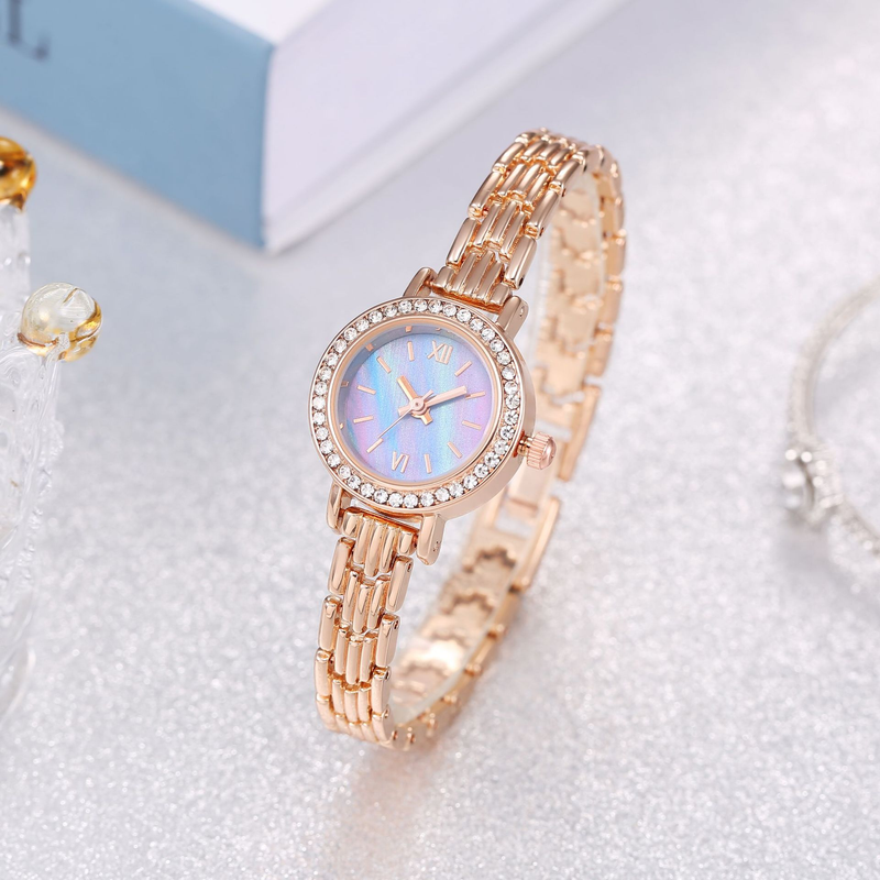 2023 nuova vendita calda semplice da donna squisito piccolo quadrante leggero orologio da polso di lusso madre beige studente versatile orologio al quarzo_voghion.com