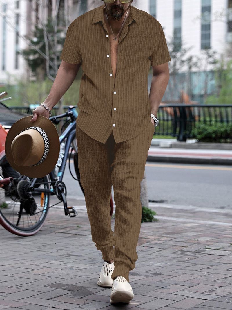 Zweiteiliges Sommer-Set für Herren, dünn, lässig, Revers, einfarbig, Micro-Stretch-Hemd + locker gestreifte Kurzarmhose, Strandanzug_voghion.com