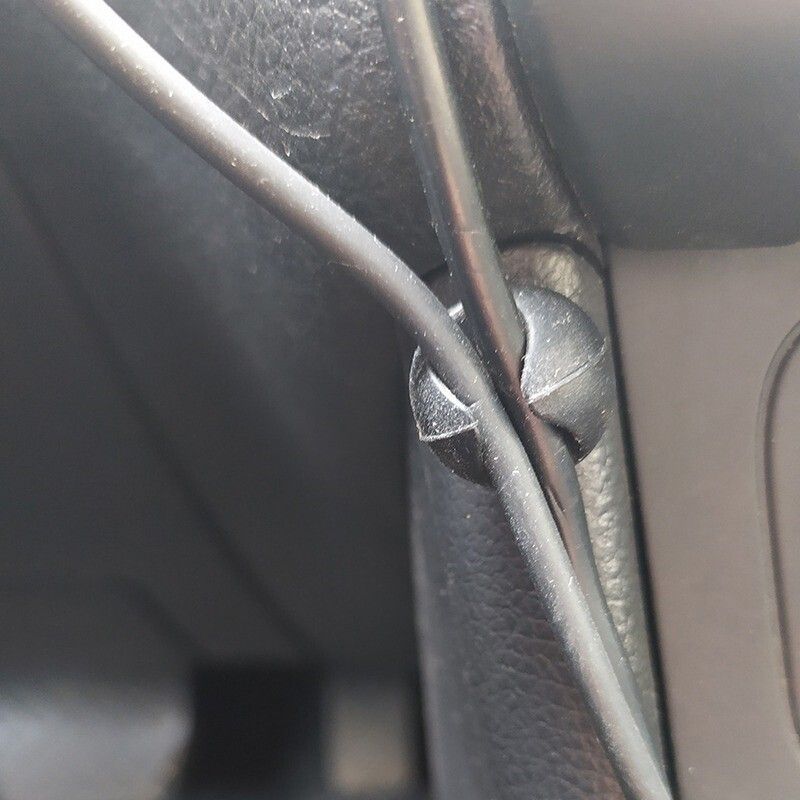 Lot de 4 clips de câble de données USB pour voiture, GPS, autocollants_voghion.com