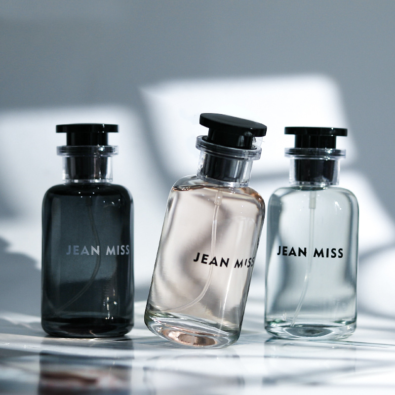 Xiaocheng Yixiang Brand Self domain Women's perfume Student Fair Online Red Fresh and Lasting Fragrance spray_voghion.com