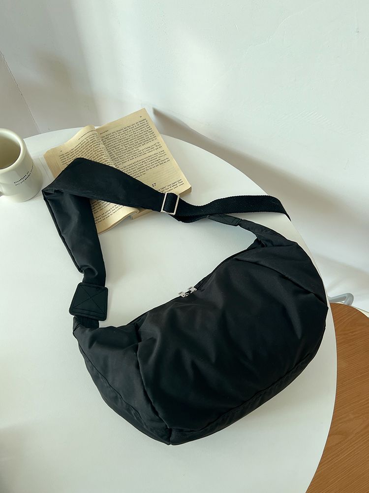 Crossbody für Damen im Herbst Winter 2024, neue Baumwoll-Freizeittasche, Daunenknödel, große Kapazität, einfach und_voghion.com