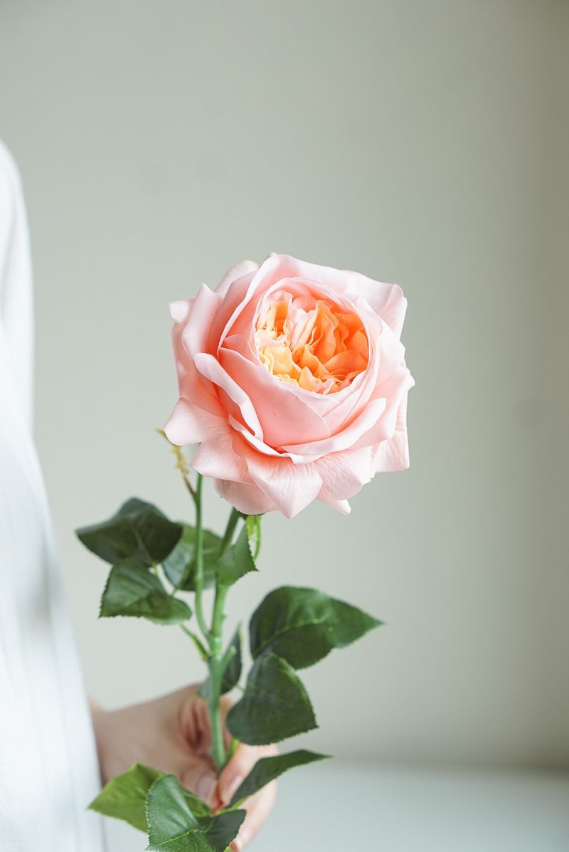 Artificial Flowers, Simulated Flowers, High End Sense, Realistic Moisturizing Feel, Simulated Bouquet Of Roses, Living Room Table Flower Decoration_voghion.com
