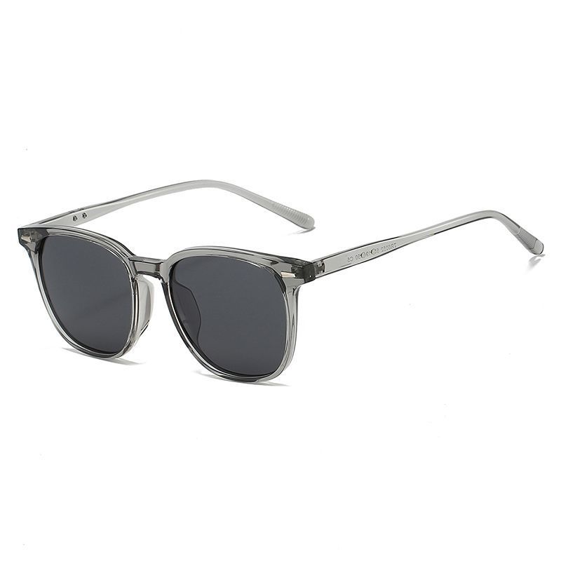 Occhiali da sole da donna alla moda, sottili e versatili, antiriflesso_voghion.com