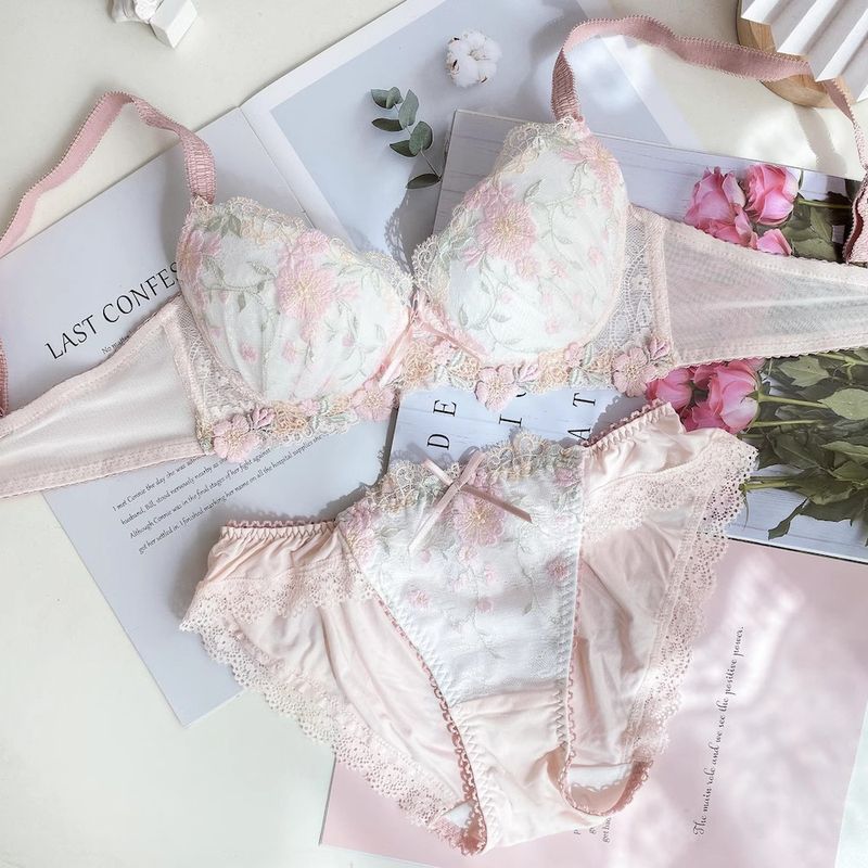Damen Dessous Kleine Brust Dünne Mädchen BH Set Weiche Bügel Unterwäsche BH_voghion.com