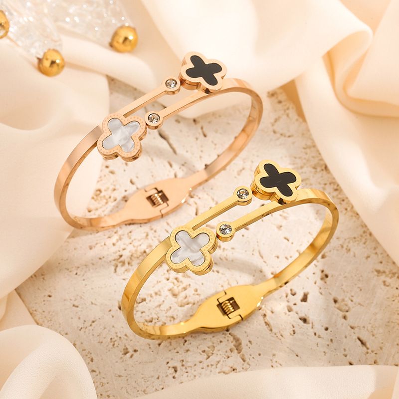 Double Four Leaf Clover Bracelet - Black & White Titanium Steel With Micro Diamonds (18K Rose Gold Plated, Kids' Jewelry)_voghion.com