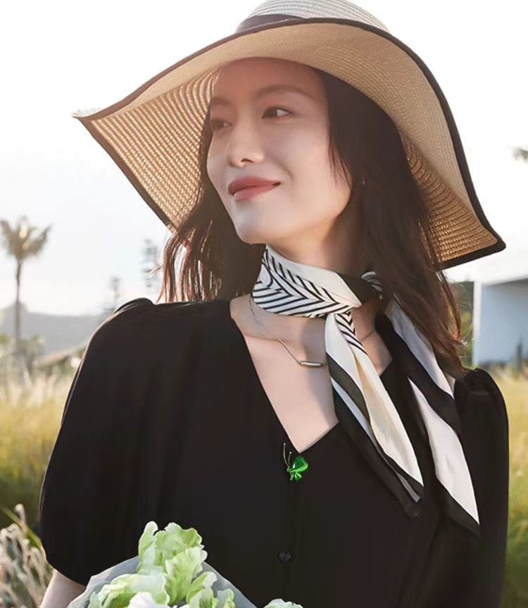 Emerald Butterfly Brooch High-end Women's Anti-light Buckle Classical Temperament Corsage Cheongsam Suit Pin Neckline Accessories_voghion.com