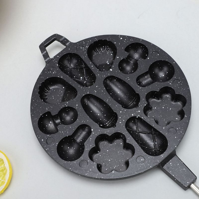 Cake Mold Household Oval Baking Tool Kitchen Egg Waffle Plum Blossom Baking Tray_voghion.com