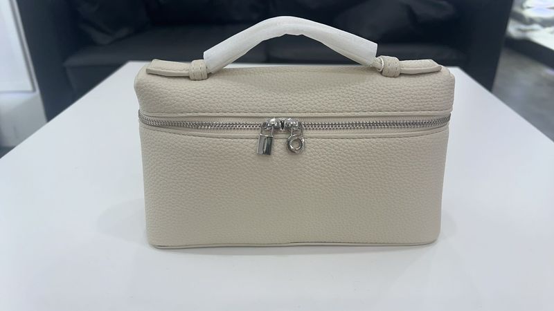 Lunchtasche, Leder, schlicht, schräges Schultergepäck, Nischentemperament_voghion.com