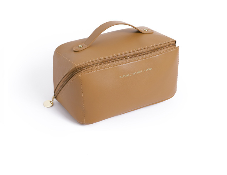 2023 New Large Capacity Ins Style Makeup Storage Portable Travel Wash Bag_voghion.com