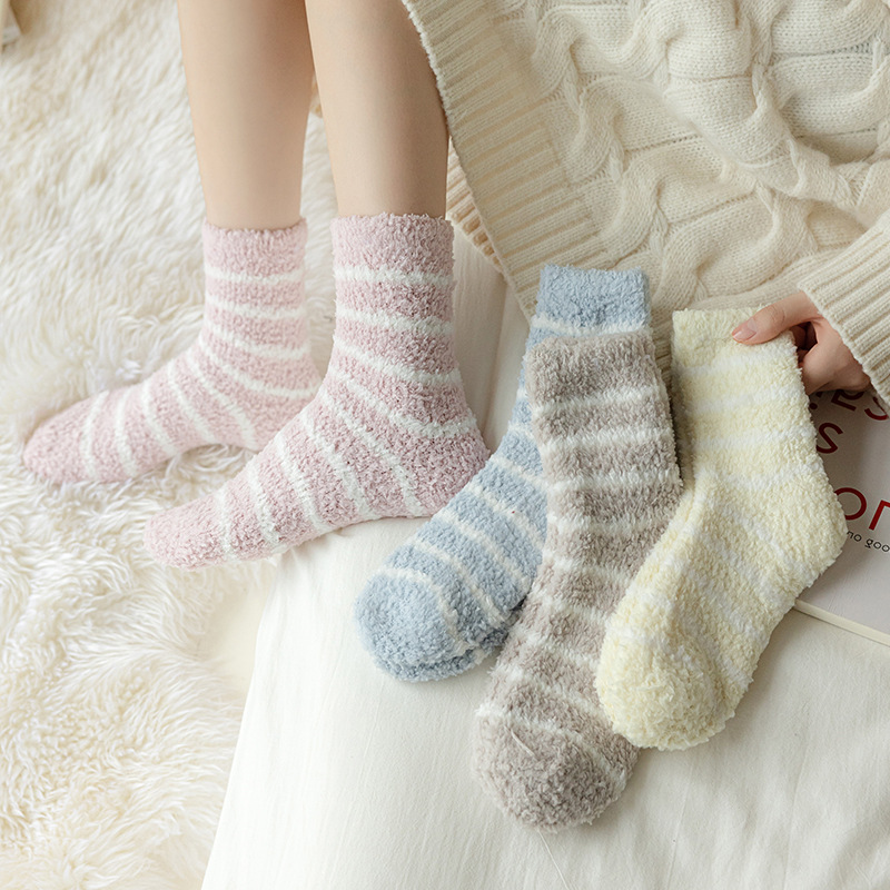 Hierscht a Wanter nei gesträifte Strëmp fir Fraen verdickt net ausléisen Coral Fleece Socken waarm Strëmp Casual Schlof Socken Grousshandel_voghion.com